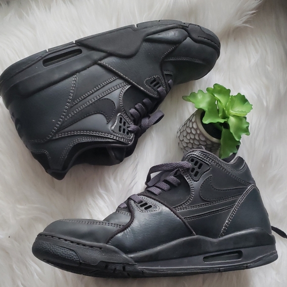nike air flight 89 black and grey